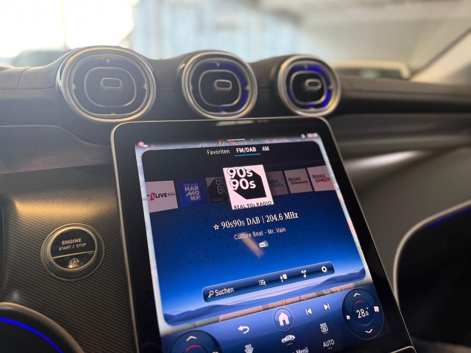 Fahrzeugabbildung Mercedes-Benz GLC 300 4M AMG BURM+PANO+AHK+HUD+MEMORY+KEYLESS