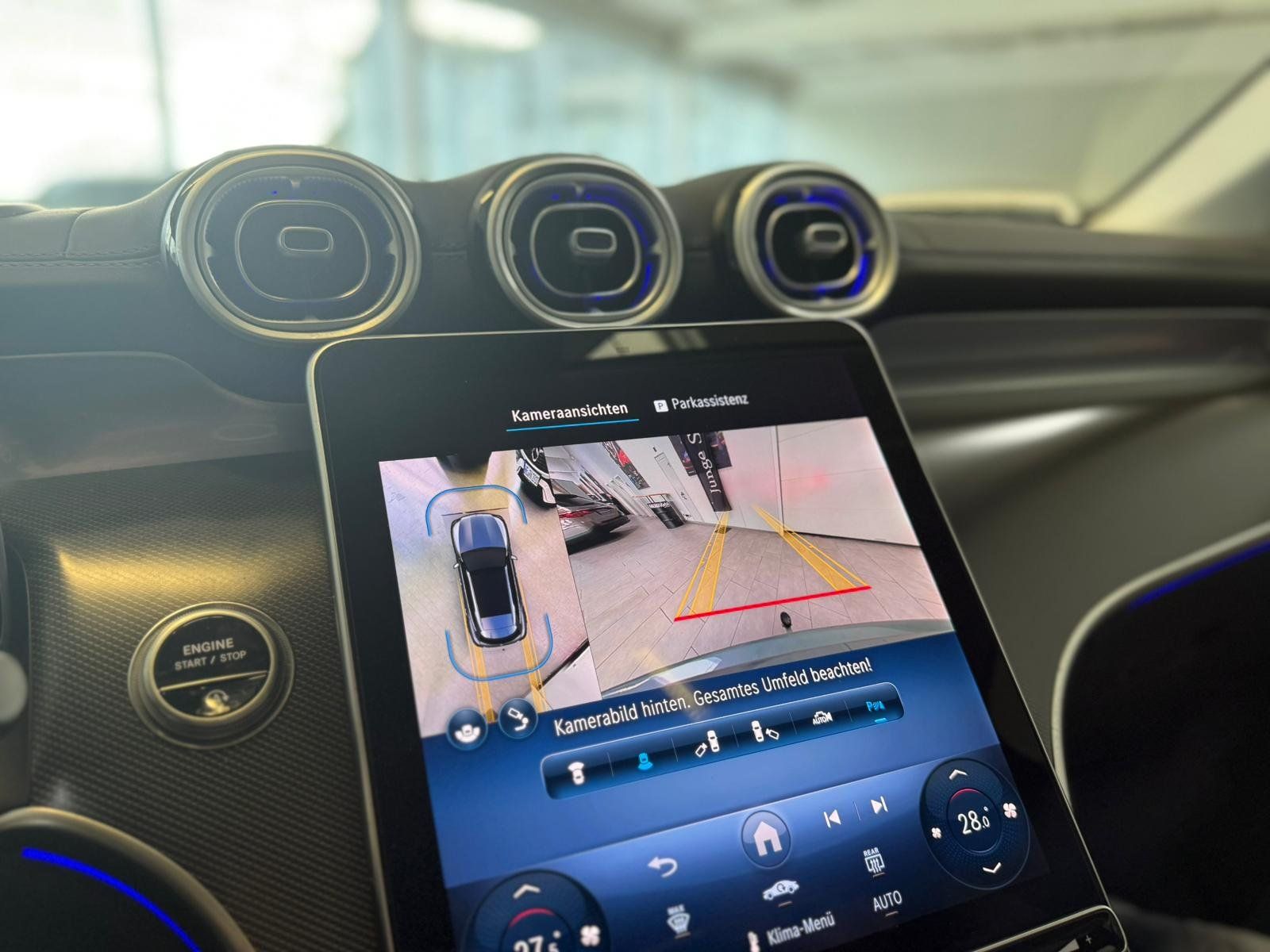 Fahrzeugabbildung Mercedes-Benz GLC 300 4M AMG BURM+PANO+AHK+HUD+MEMORY+KEYLESS