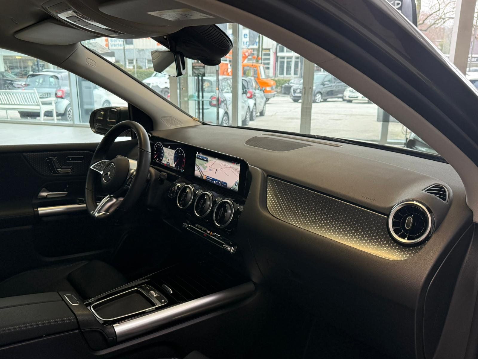 Fahrzeugabbildung Mercedes-Benz B 200 d PROGRESSIVE+DISTR+MEMORY+FAP+TOTW+KAMERA