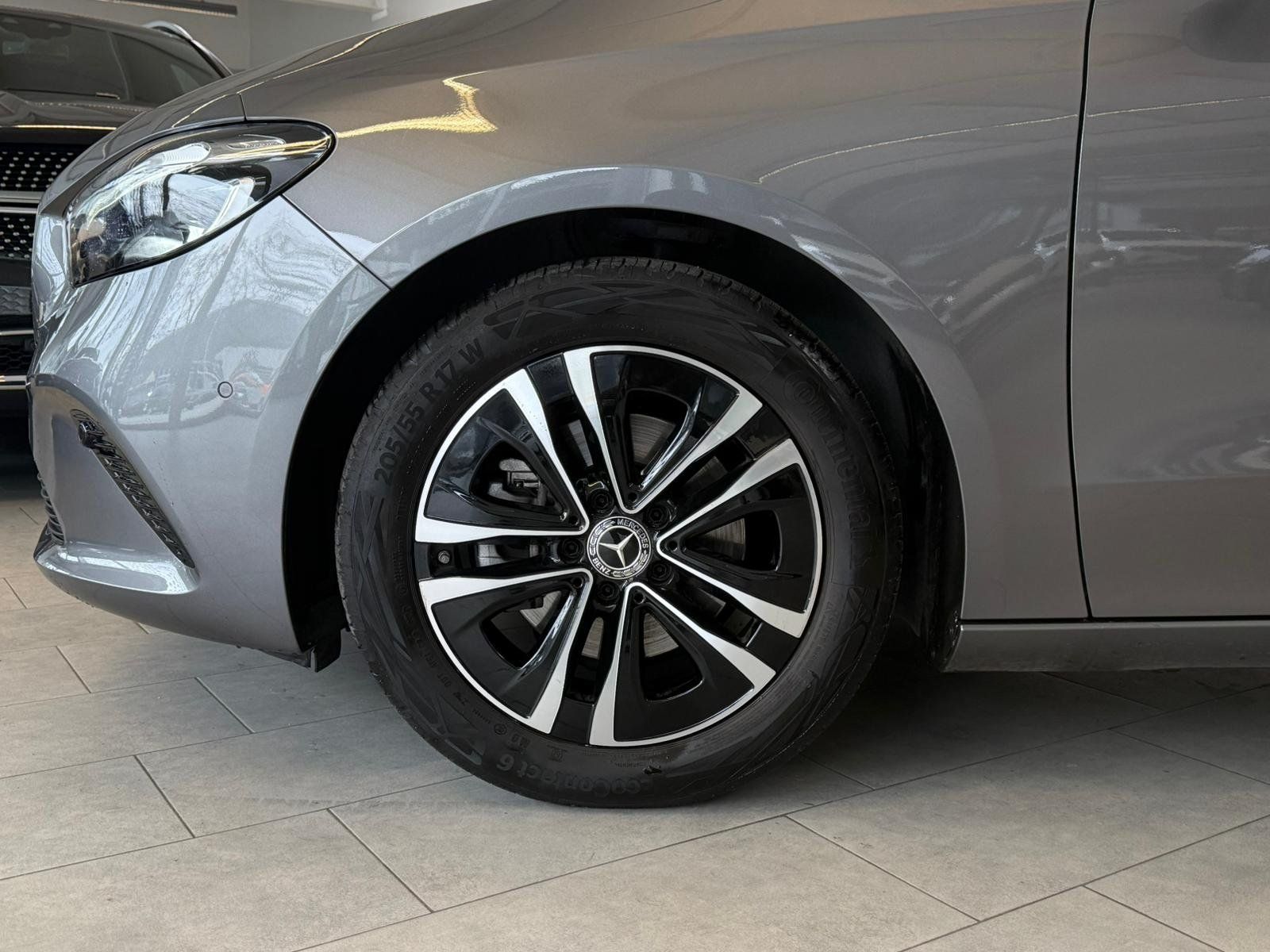 Fahrzeugabbildung Mercedes-Benz B 200 d PROGRESSIVE+DISTR+MEMORY+FAP+TOTW+KAMERA