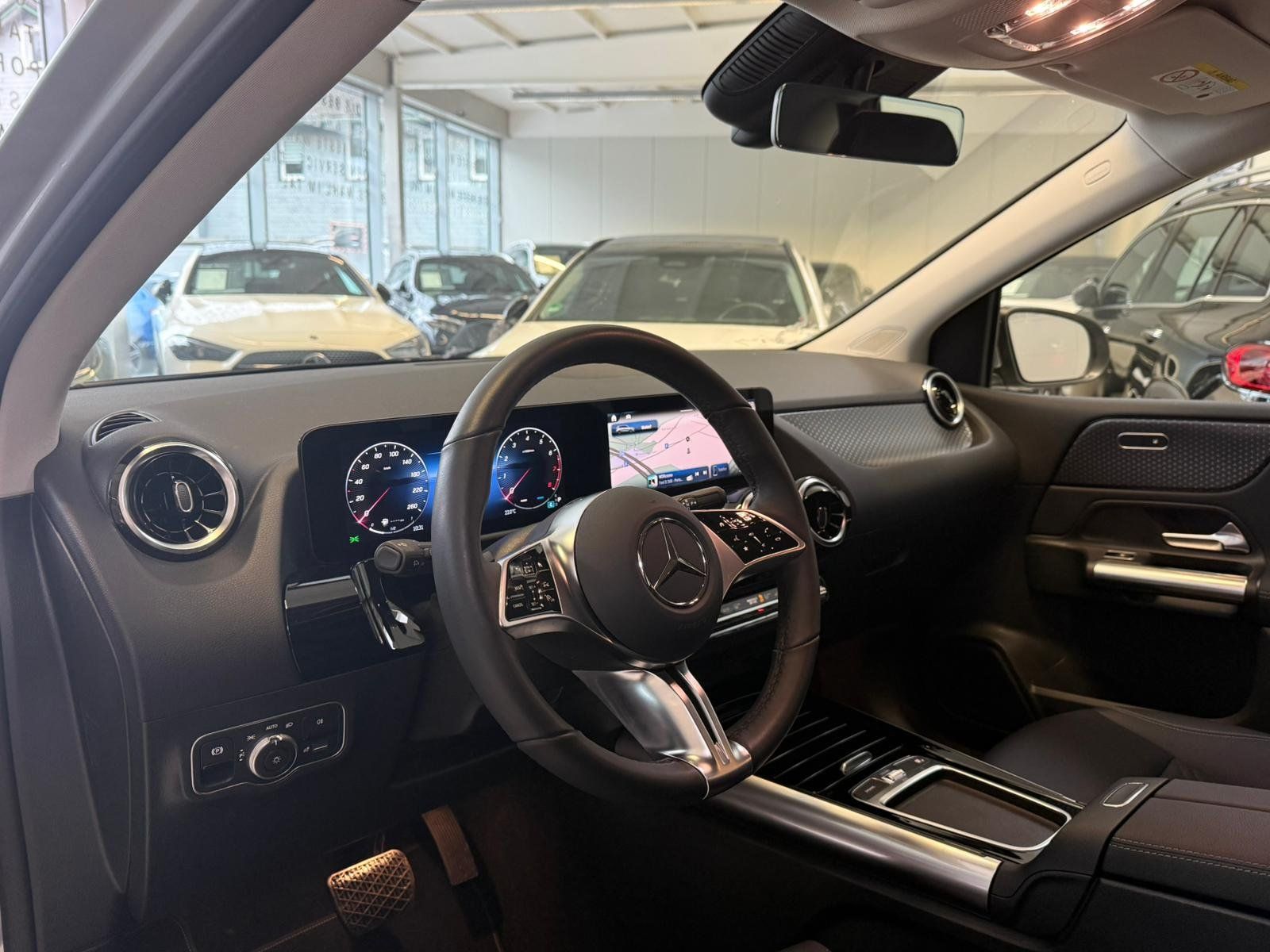 Fahrzeugabbildung Mercedes-Benz B 200 PROGRESSIVE KAMERA+AHK+EASYPACK+LED+LENKHZ