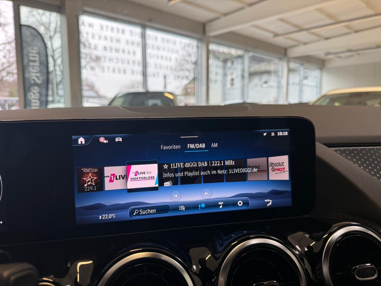 Fahrzeugabbildung Mercedes-Benz B200 PROGRESSIVE KAMERA+LED+EASYPACK+CARPLAY+DAB