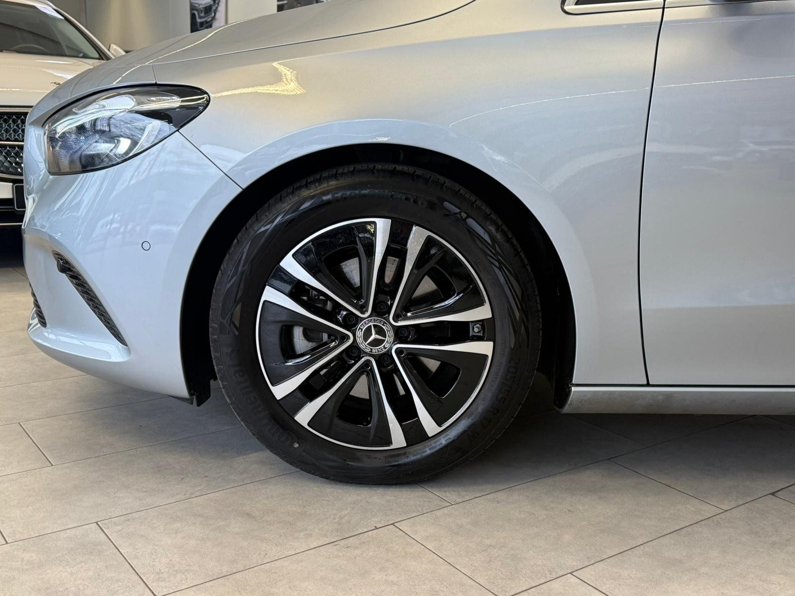 Fahrzeugabbildung Mercedes-Benz B200 PROGRESSIVE KAMERA+LED+EASYPACK+CARPLAY+DAB