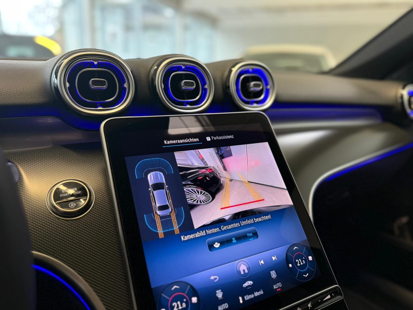 Fahrzeugabbildung Mercedes-Benz C 180 AVANTGARDE ADV.PLUS+KEYLESS+MEMORY+TOTW