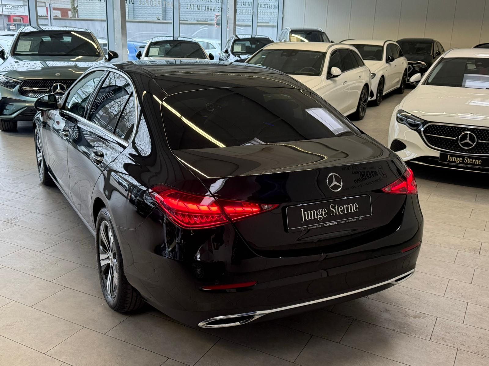 Fahrzeugabbildung Mercedes-Benz C 180 AVANTGARDE ADV.PLUS+KEYLESS+MEMORY+TOTW