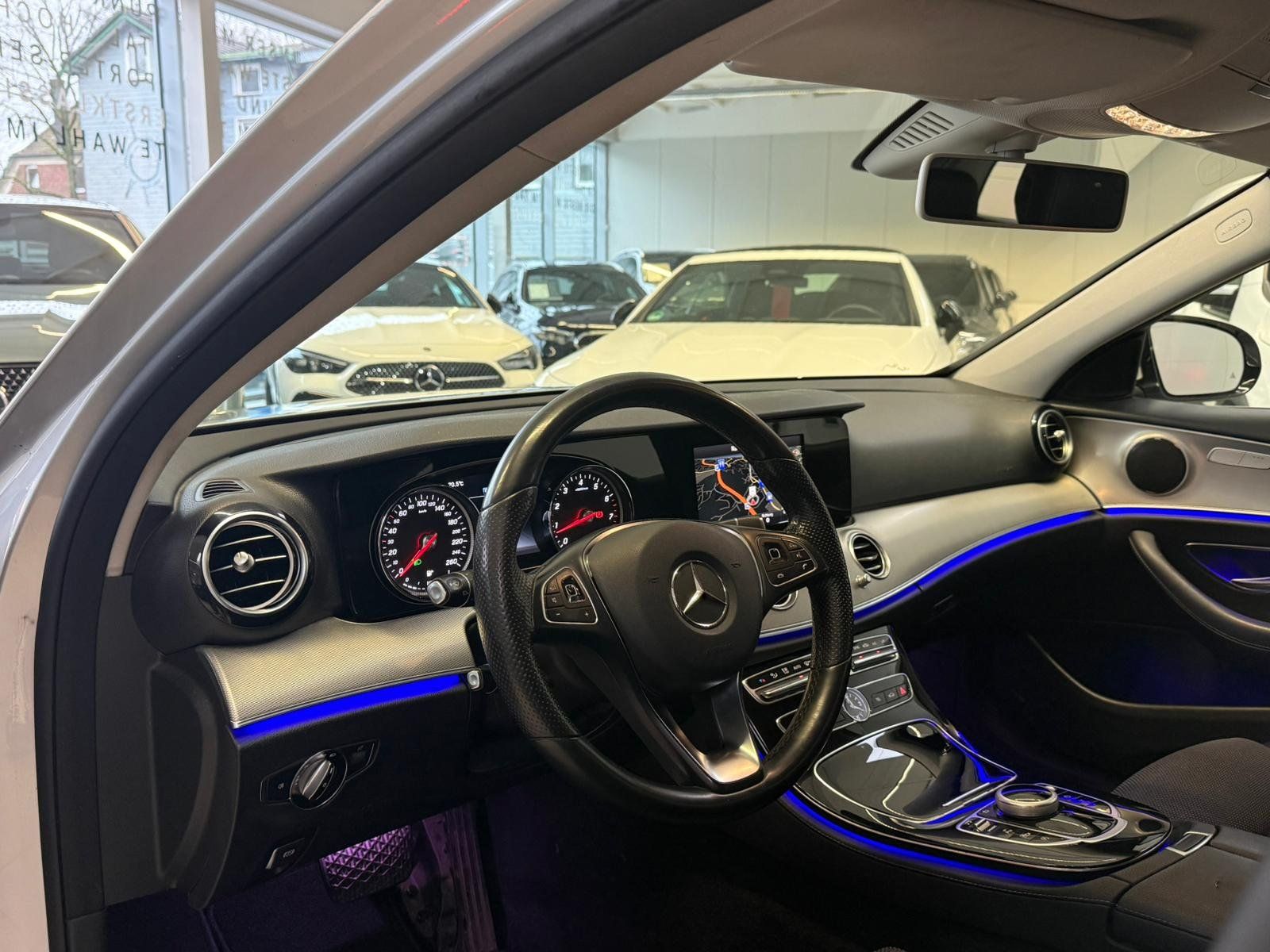 Fahrzeugabbildung Mercedes-Benz E 200 T Avantgarde VK NUR AN GEWERBE!