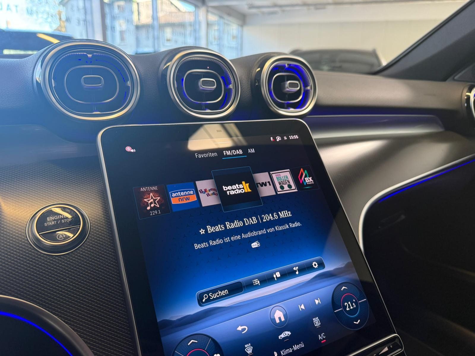 Fahrzeugabbildung Mercedes-Benz C 200d T AVANTGARDE ADV.PLUS+MEMORY+AHK+LED+TOTW