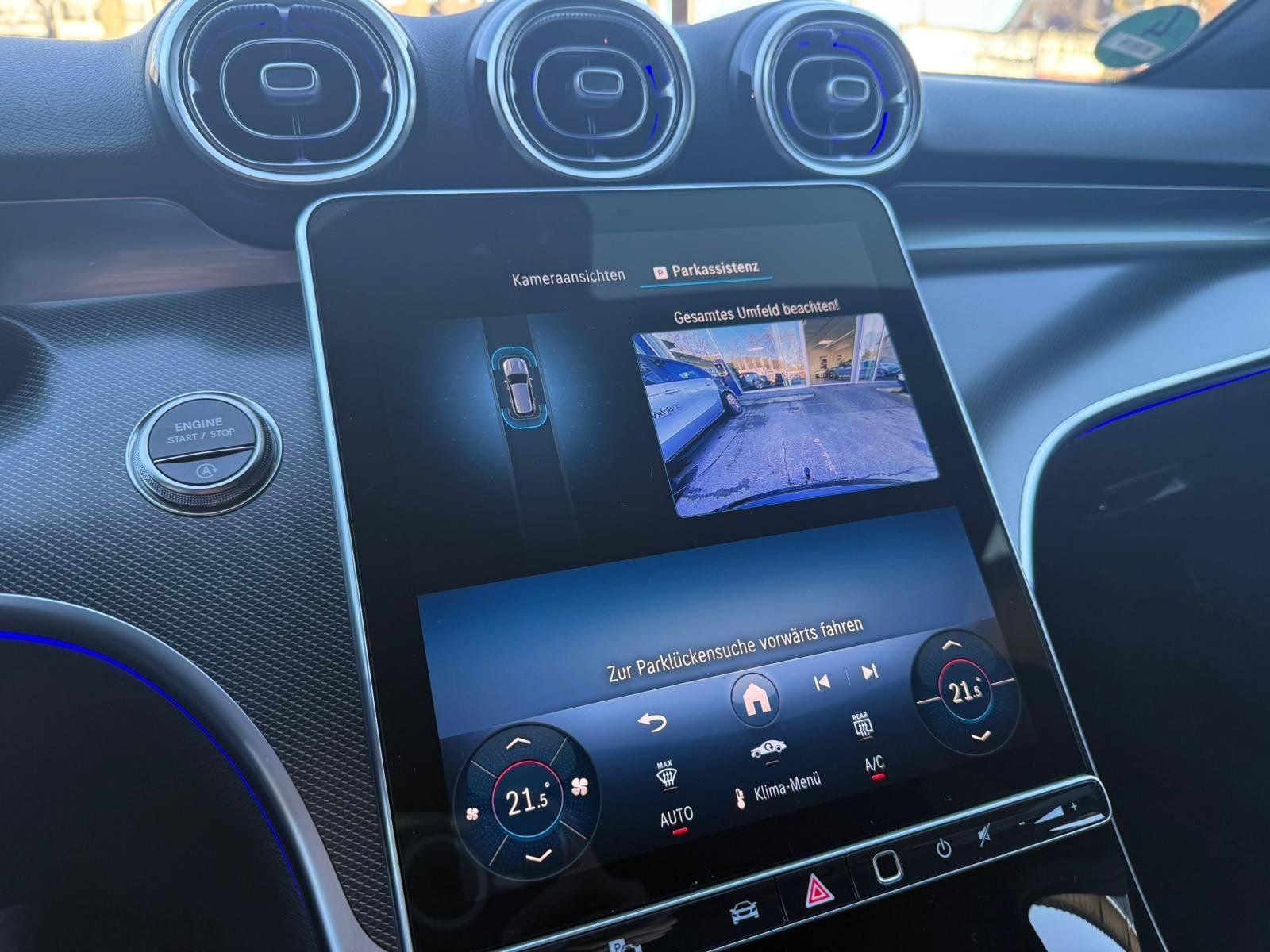 Fahrzeugabbildung Mercedes-Benz C 200d T AVANTGARDE ADV.PLUS+MEMORY+AHK+LED+TOTW