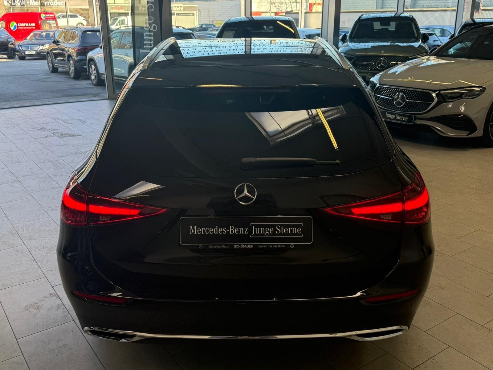 Fahrzeugabbildung Mercedes-Benz C 200d T AVANTGARDE ADV.PLUS+MEMORY+AHK+LED+TOTW