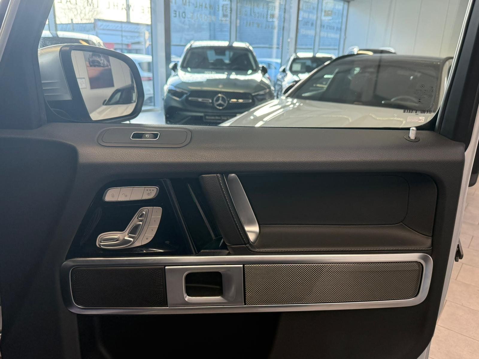 Fahrzeugabbildung Mercedes-Benz G 350 d AMG 20"+DISTR+AHK+MBEAM+SHD+MEMORY+360°