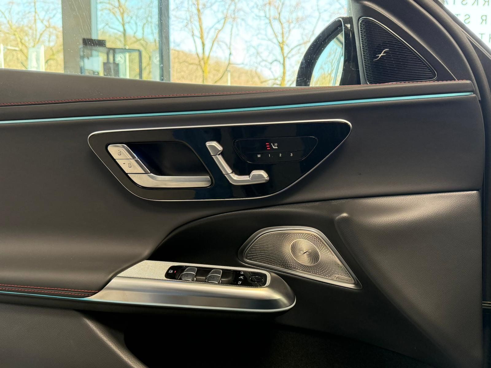 Fahrzeugabbildung Mercedes-Benz E 53 Hybrid 4M+ T DRIVERS+DISTR+AHK+BURM+MEMORY