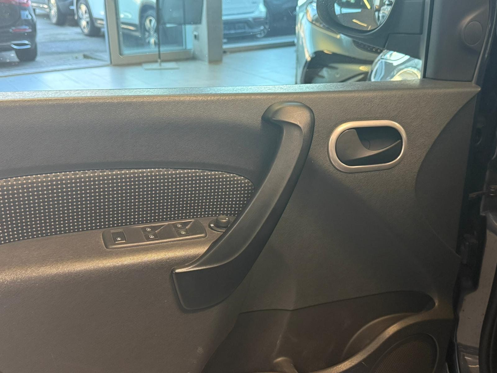 Fahrzeugabbildung Mercedes-Benz 111 CDI Lang TOURER EDITION+KAMERA+NAVI+DAB