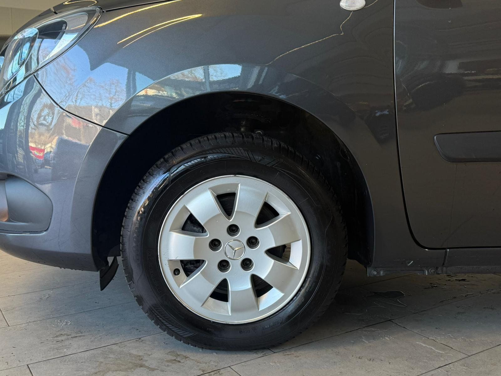 Fahrzeugabbildung Mercedes-Benz 111 CDI Lang TOURER EDITION+KAMERA+NAVI+DAB