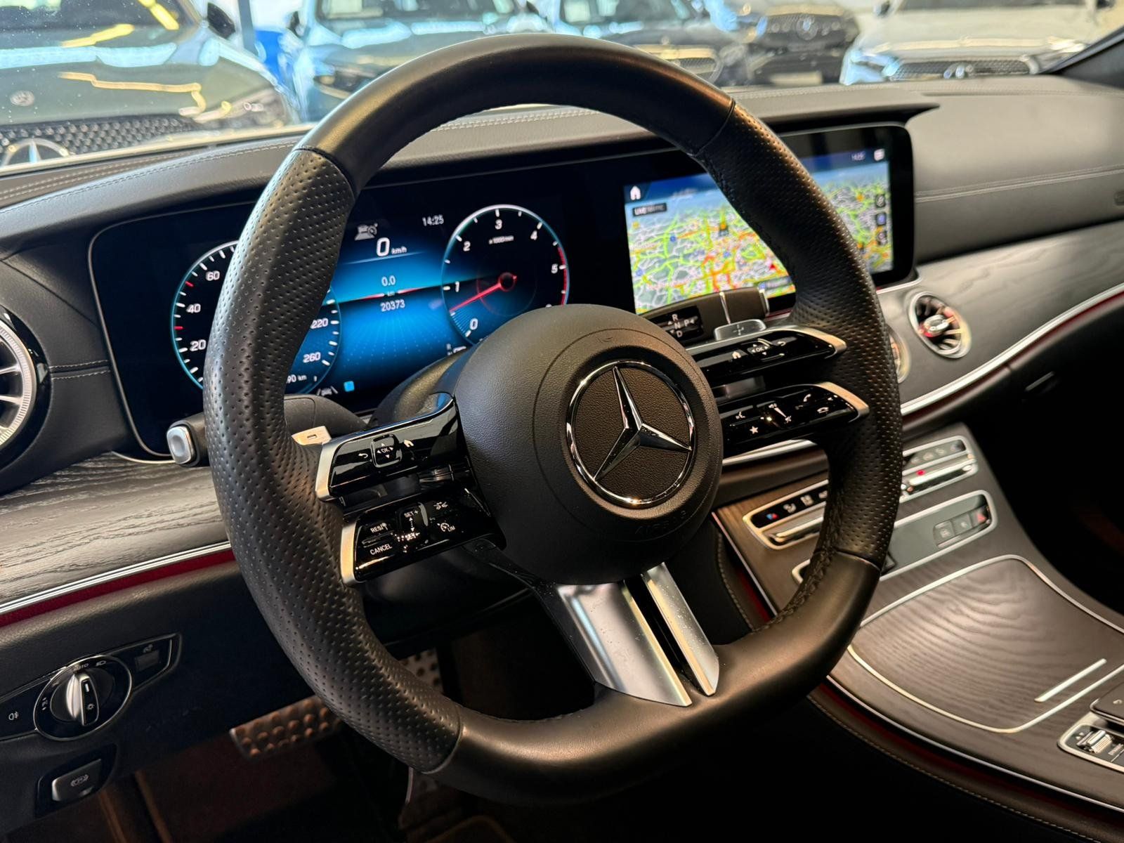 Fahrzeugabbildung Mercedes-Benz CLS 400 d 4M AMG DISTR+BURM+NIGHT+SHD+MBEAM+FAP