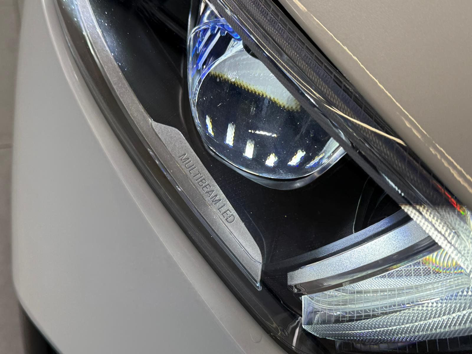 Fahrzeugabbildung Mercedes-Benz CLS 400 d 4M AMG DISTR+BURM+NIGHT+SHD+MBEAM+FAP