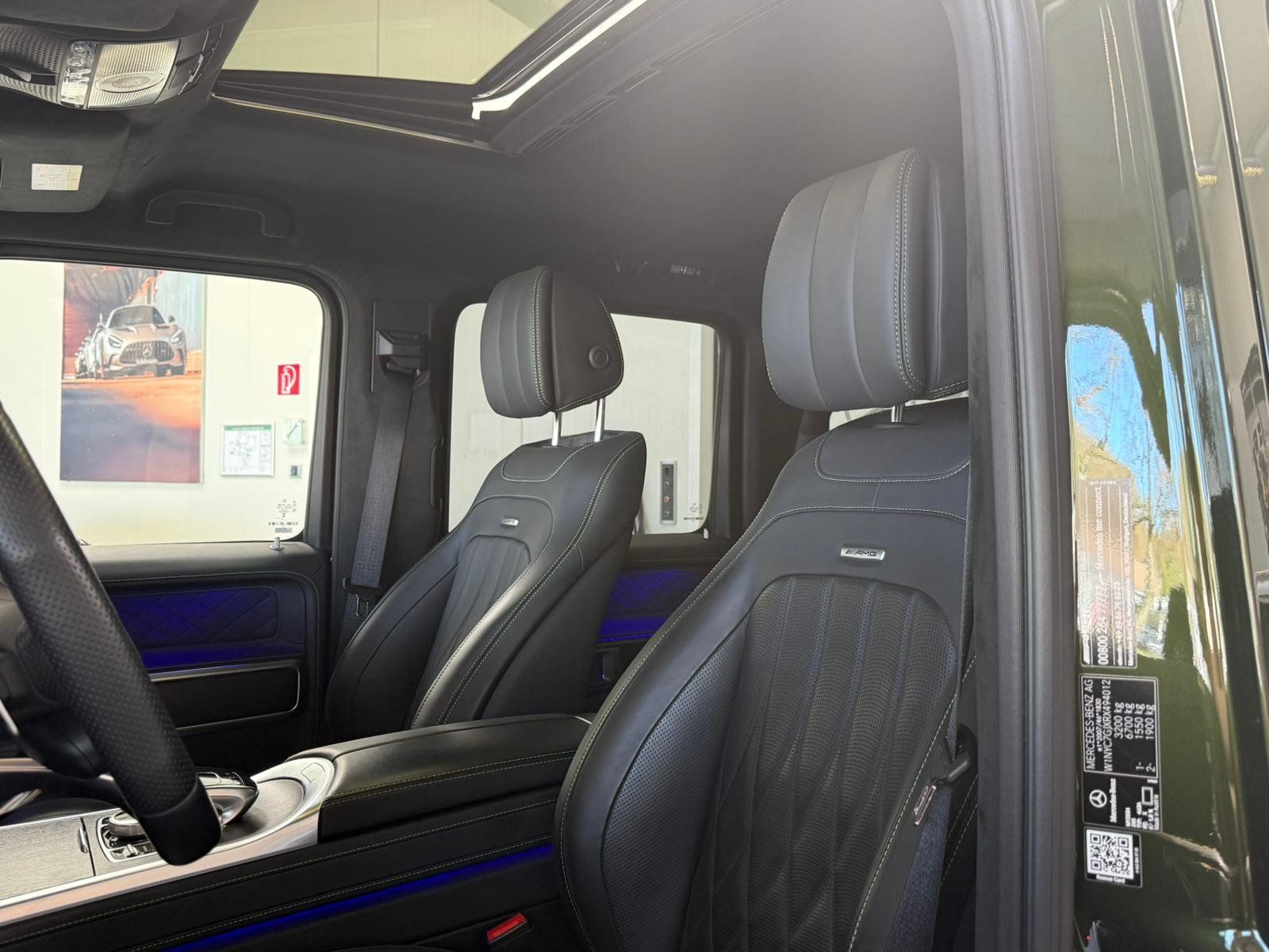 Fahrzeugabbildung Mercedes-Benz Mercedes-AMG G 63 MANUFKT.+SUPERIOR+STDHZ+NIGHT