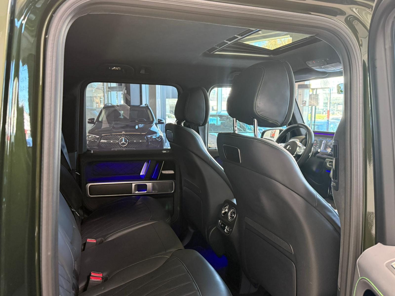 Fahrzeugabbildung Mercedes-Benz Mercedes-AMG G 63 MANUFKT.+SUPERIOR+STDHZ+NIGHT