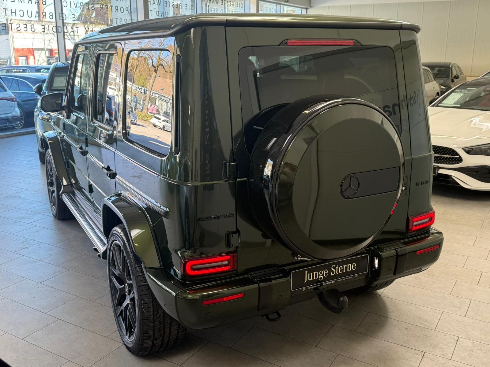 Fahrzeugabbildung Mercedes-Benz Mercedes-AMG G 63 MANUFKT.+SUPERIOR+STDHZ+NIGHT