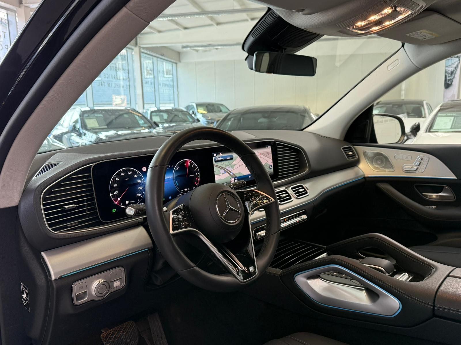 Fahrzeugabbildung Mercedes-Benz GLE 350 de 4M AMG+AIRMAT+PANO+BURM+AHK+DISTR+22