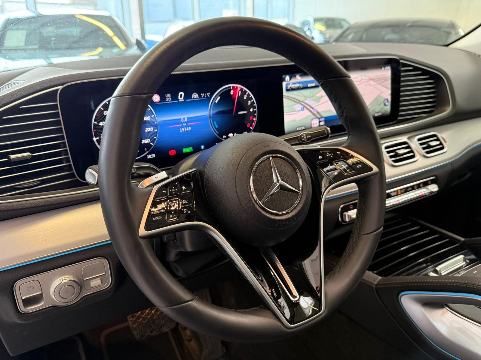 Fahrzeugabbildung Mercedes-Benz GLE 350 de 4M AMG+AIRMAT+PANO+BURM+AHK+DISTR+22