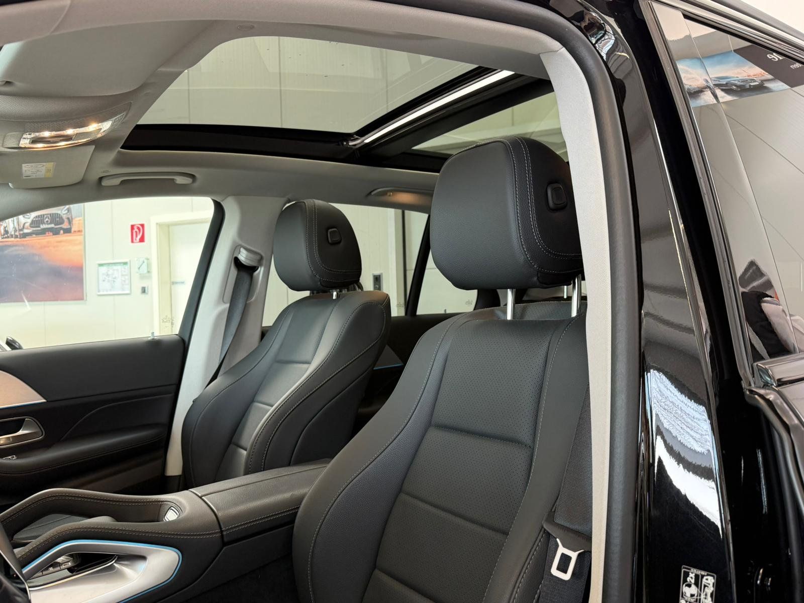 Fahrzeugabbildung Mercedes-Benz GLE 350 de 4M AMG+AIRMAT+PANO+BURM+AHK+DISTR+22