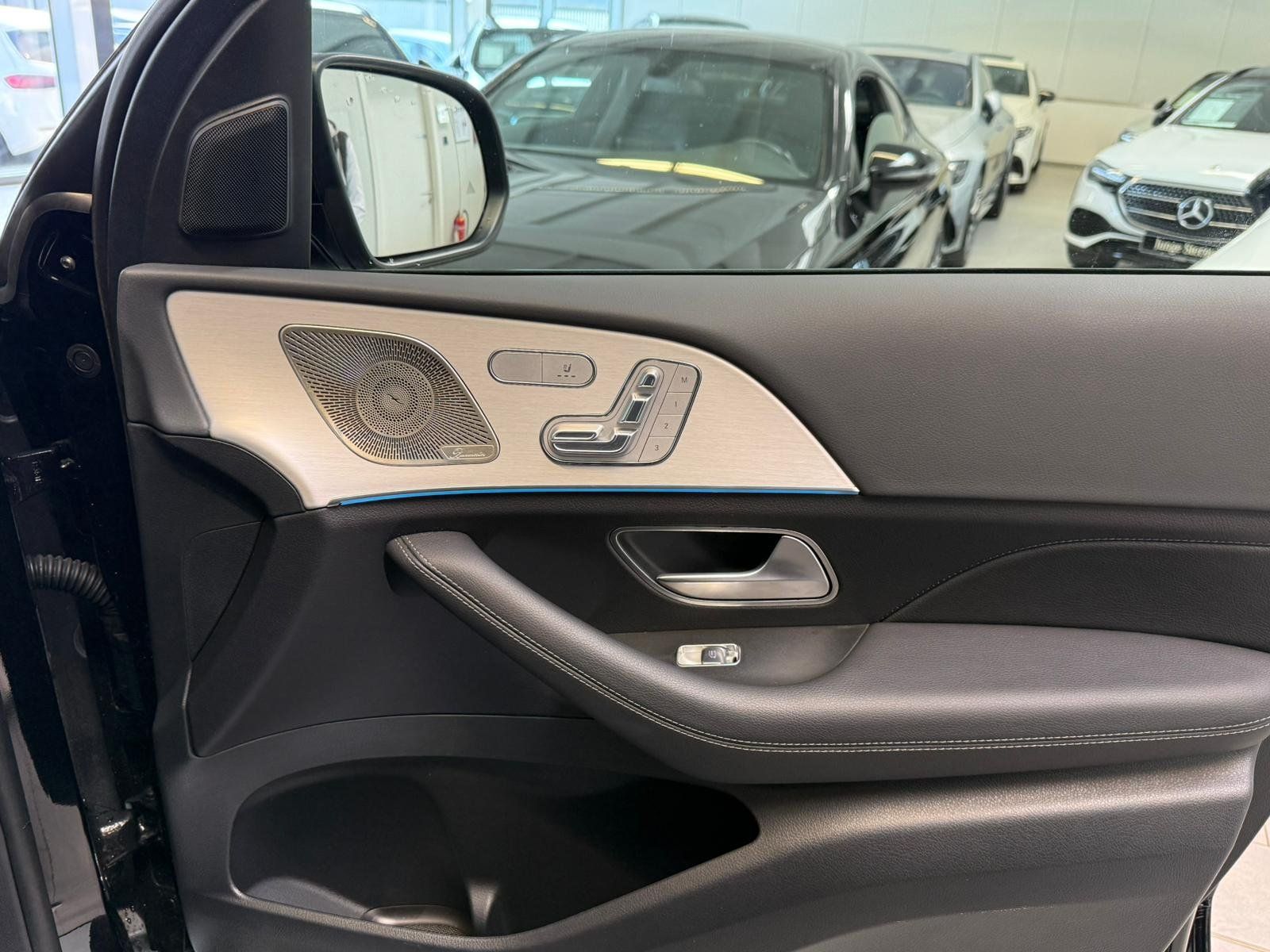 Fahrzeugabbildung Mercedes-Benz GLE 350 de 4M AMG+AIRMAT+PANO+BURM+AHK+DISTR+22