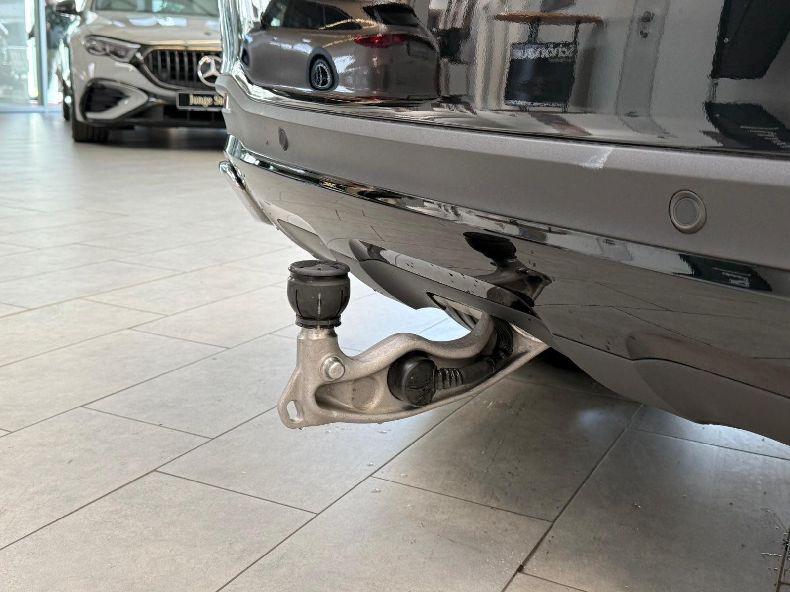 Fahrzeugabbildung Mercedes-Benz GLE 350 de 4M AMG+AIRMAT+PANO+BURM+AHK+DISTR+22