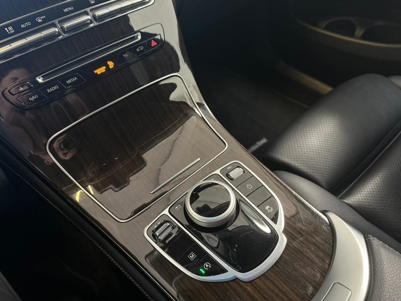 Fahrzeugabbildung Mercedes-Benz GLC 250 d Exclusive 4M DISTR+AHK+LED+EDW+KAMERA