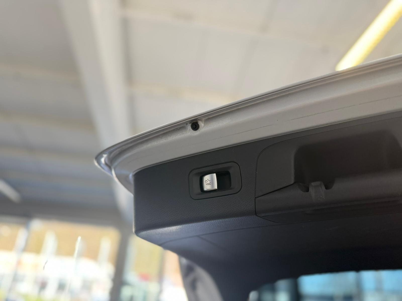 Fahrzeugabbildung Mercedes-Benz GLC 250 d Exclusive 4M DISTR+AHK+LED+EDW+KAMERA