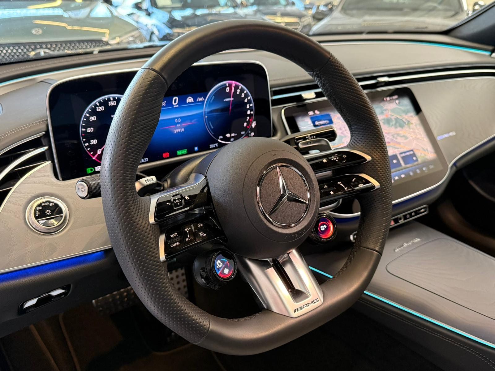 Fahrzeugabbildung Mercedes-Benz E53 Hybrid 4M+ T DISTR+PANO+HUD+AHK+BURM4D+NIGHT