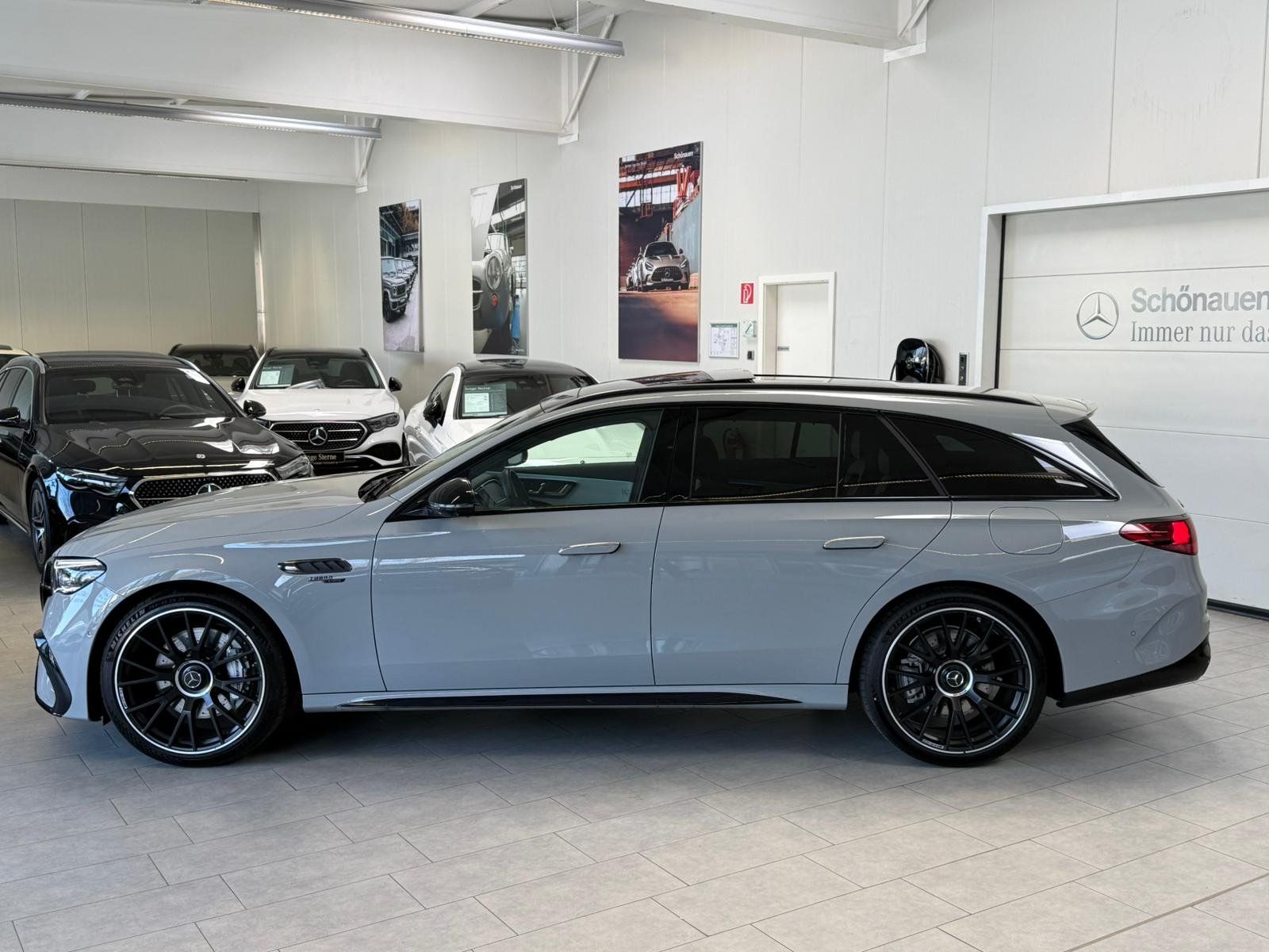 Fahrzeugabbildung Mercedes-Benz E53 Hybrid 4M+ T DISTR+PANO+HUD+AHK+BURM4D+NIGHT