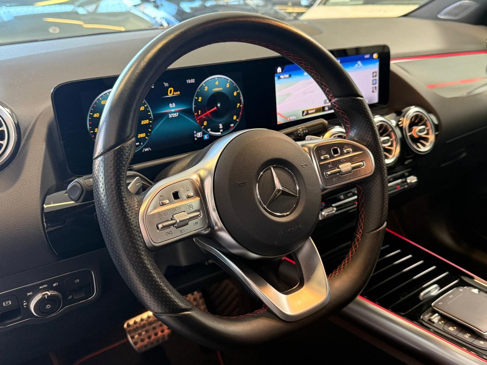 Fahrzeugabbildung Mercedes-Benz GLA 250 4M Edition 1 AMG LED+AHK+KAMERA+KEYLESS