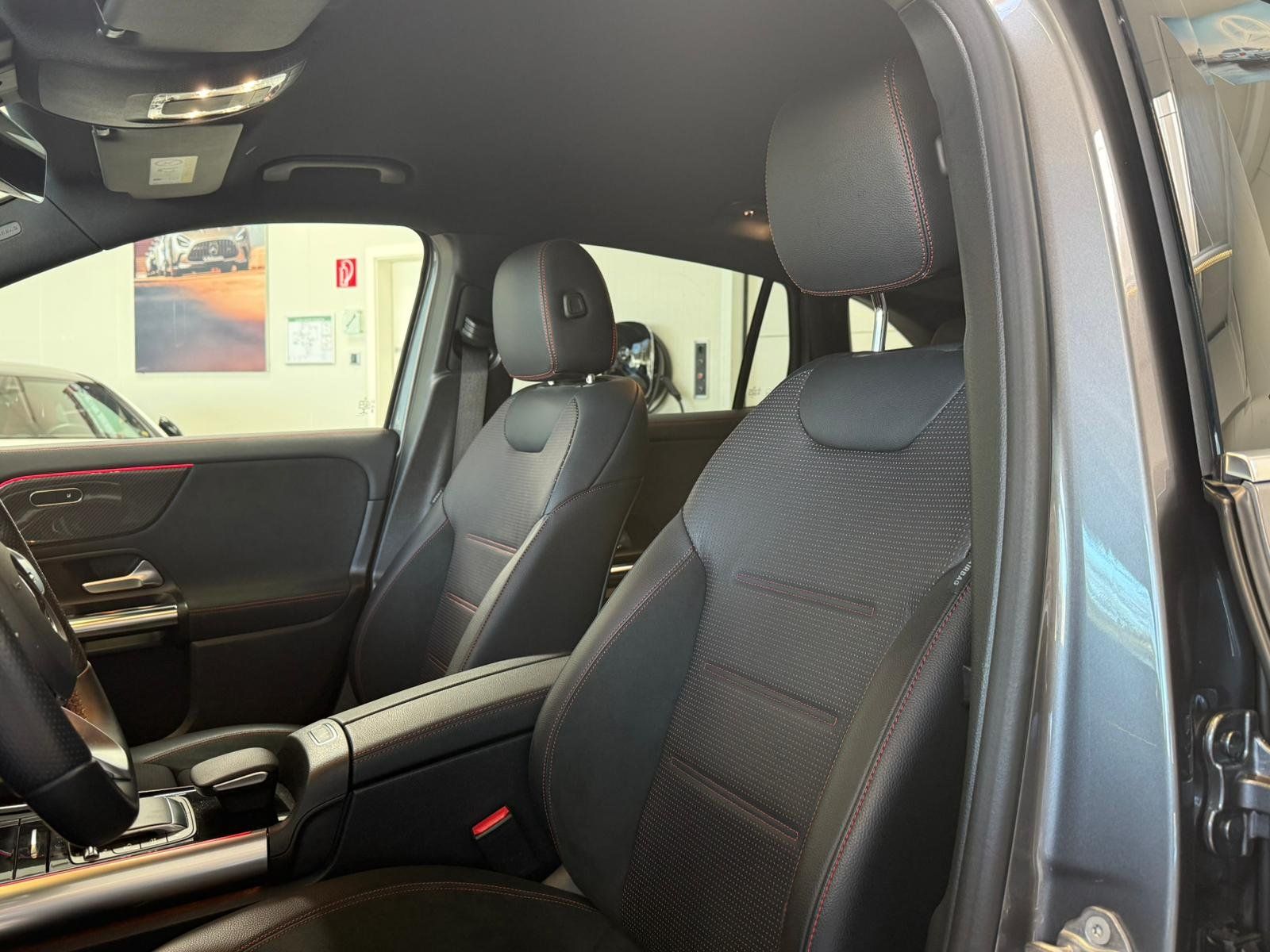 Fahrzeugabbildung Mercedes-Benz GLA 250 4M Edition 1 AMG LED+AHK+KAMERA+KEYLESS