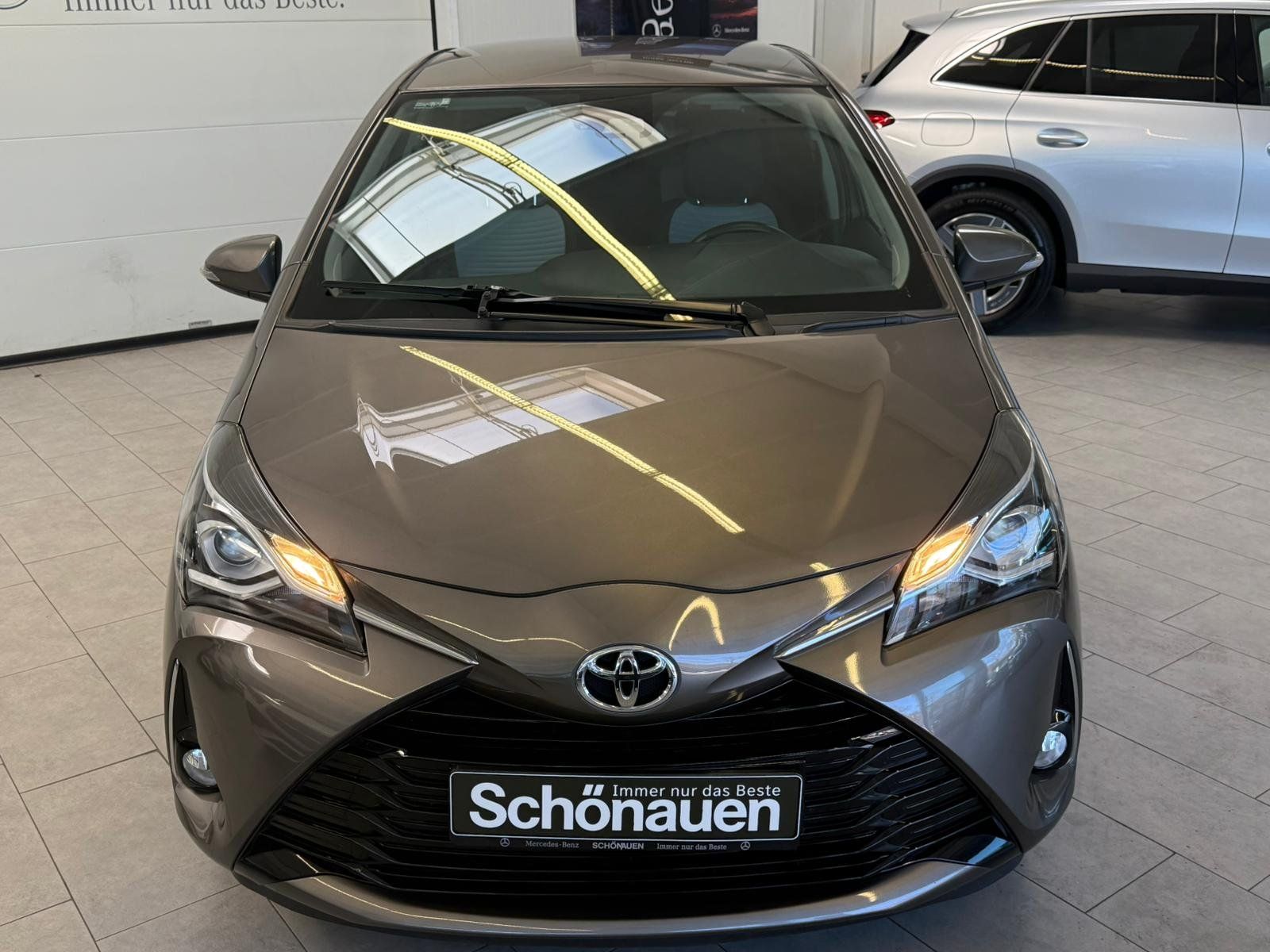 Fahrzeugabbildung Toyota Yaris 1.5 Dual-VVT-iE KAMERA+KLIMA+KEYLESS+TEMP