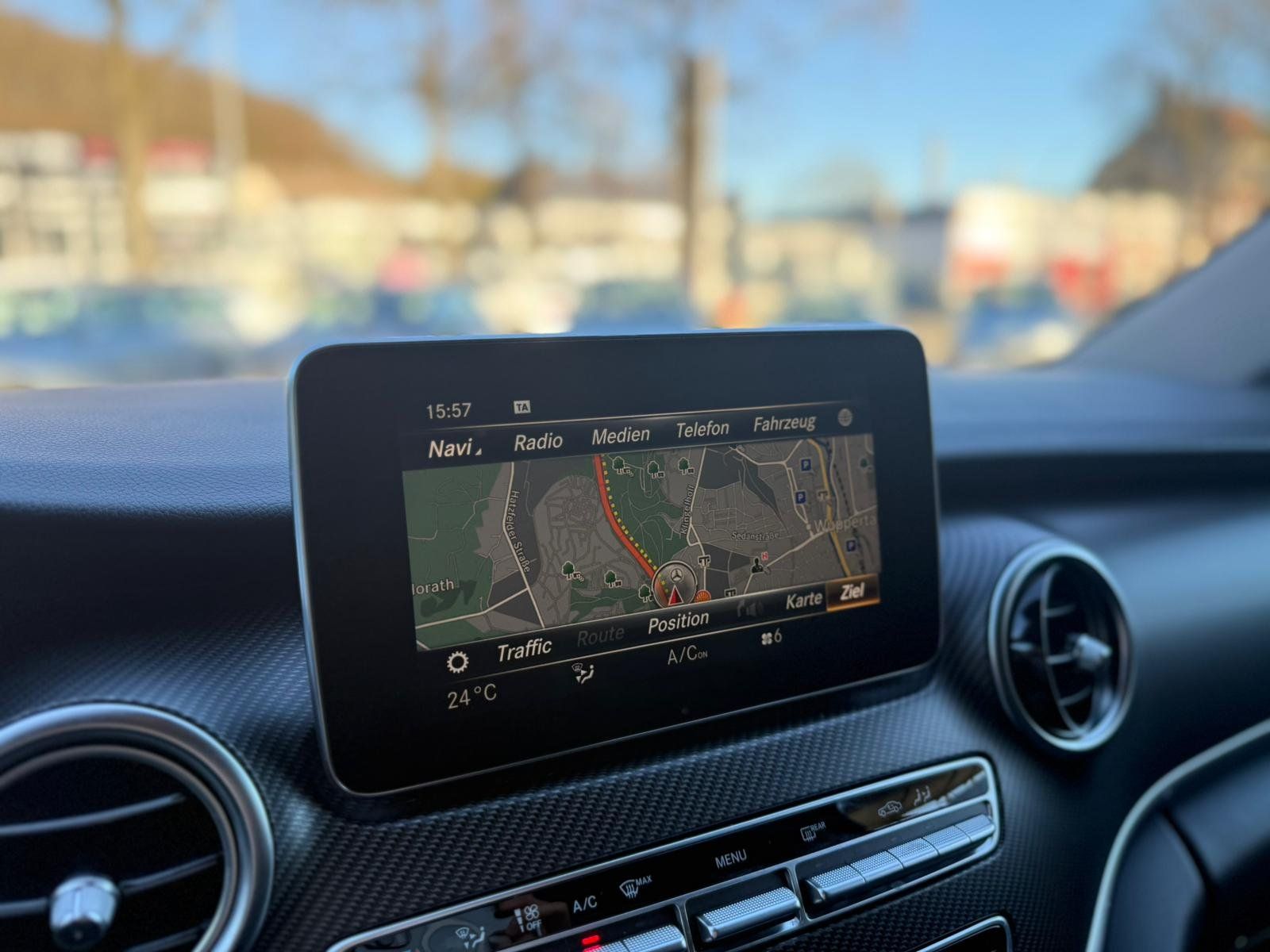 Fahrzeugabbildung Mercedes-Benz V 250d Edition kompakt AMG+AHK+COMAND+FAP+KAMERA