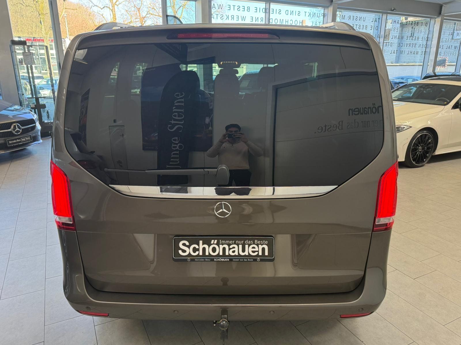 Fahrzeugabbildung Mercedes-Benz V 250d Edition kompakt AMG+AHK+COMAND+FAP+KAMERA