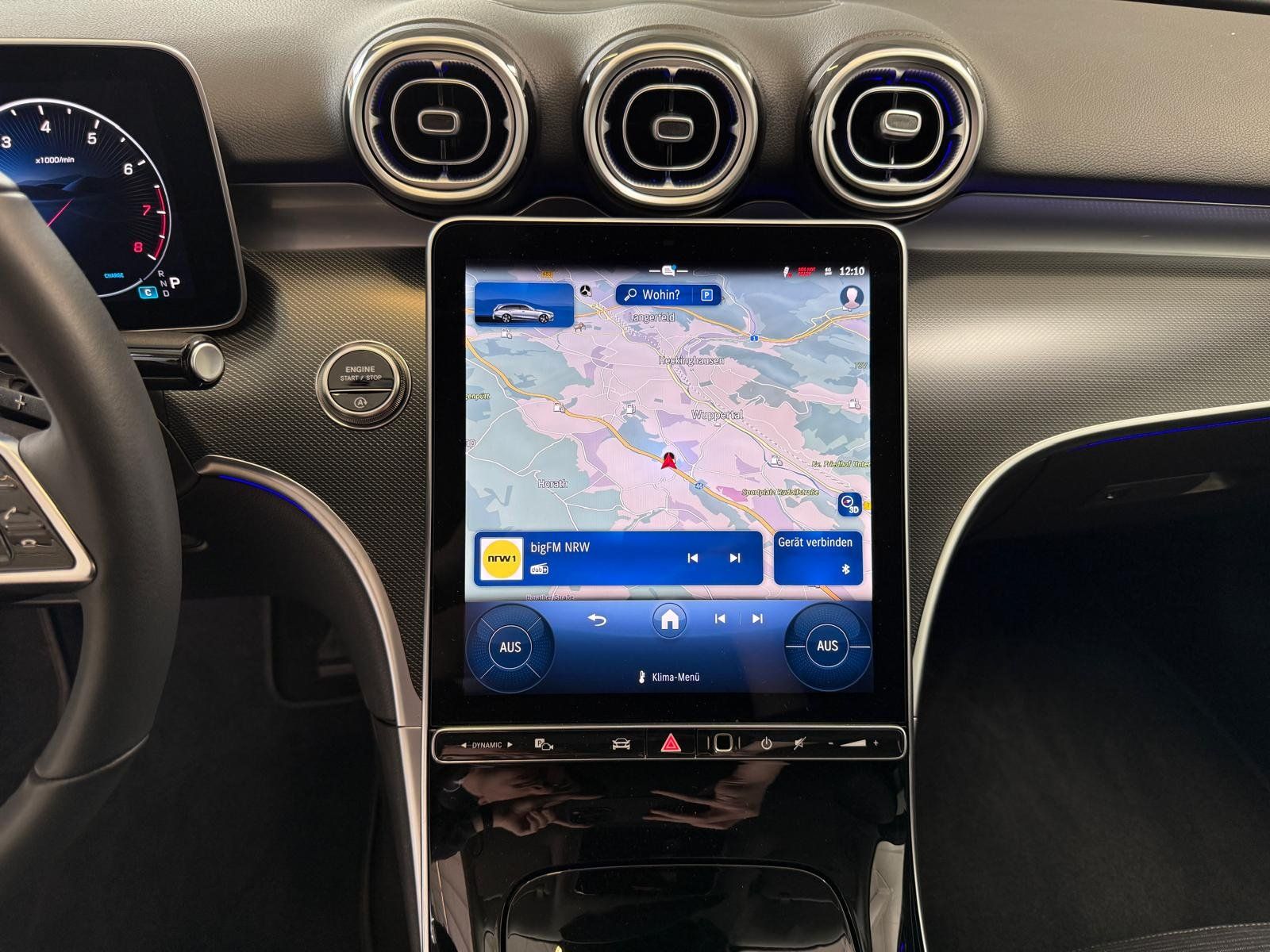 Fahrzeugabbildung Mercedes-Benz C 180 T Avantgarde KAMERA+AHK+MEMORY+KEYLESS+LED