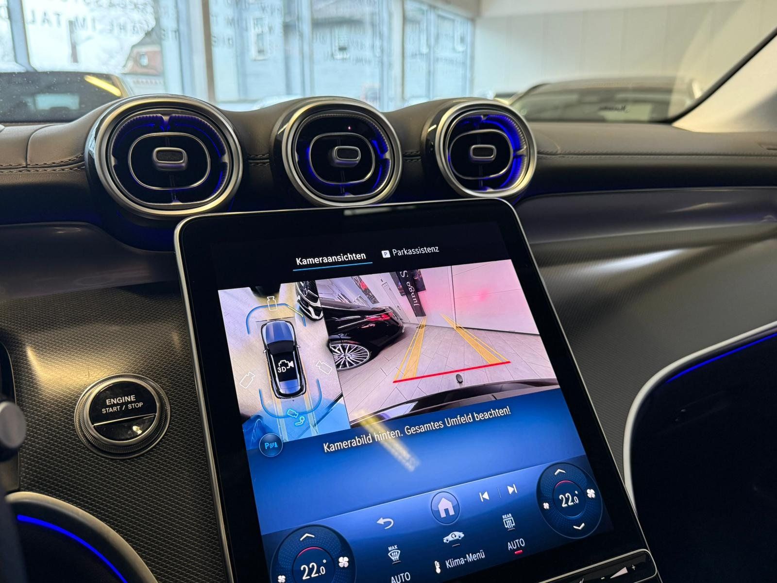 Fahrzeugabbildung Mercedes-Benz GLC 300 de 4M AMG DISTR+AHK+BURM+PANO+HUD+MEMORY