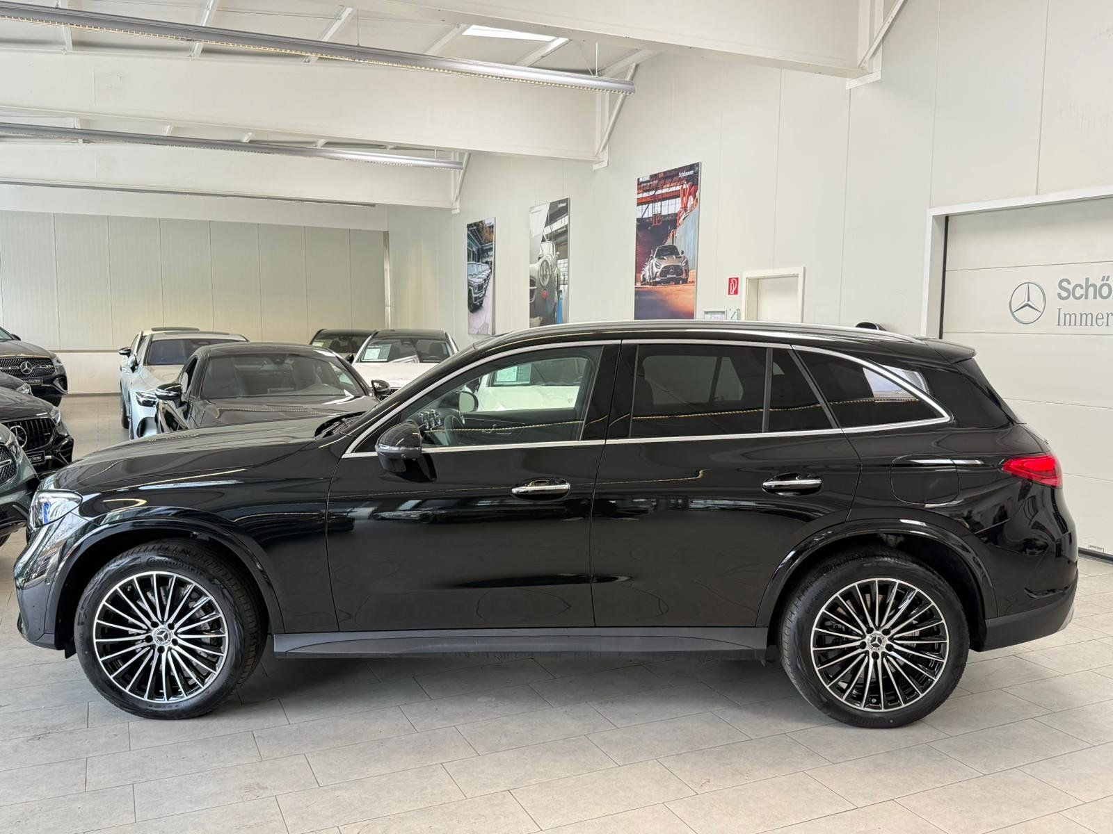 Fahrzeugabbildung Mercedes-Benz GLC 300 de 4M AMG DISTR+AHK+BURM+PANO+HUD+MEMORY