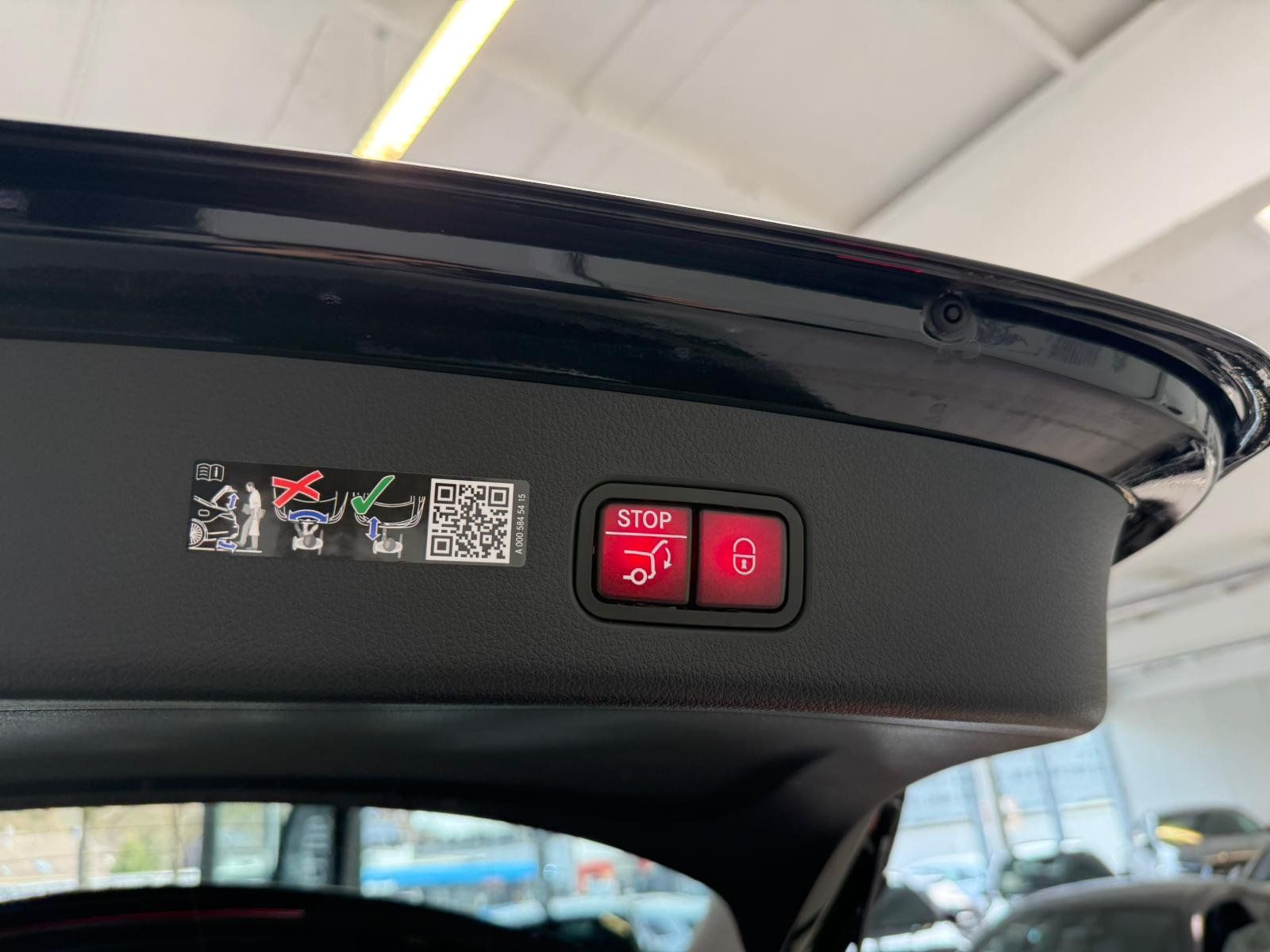 Fahrzeugabbildung Mercedes-Benz GLC 300 de 4M AMG DISTR+AHK+BURM+PANO+HUD+MEMORY