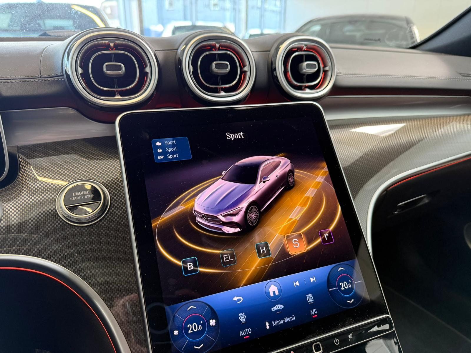 Fahrzeugabbildung Mercedes-Benz CLE 300 e AMG+NIGHT+DISTR+PANO+BURM+AHK+MEMORY