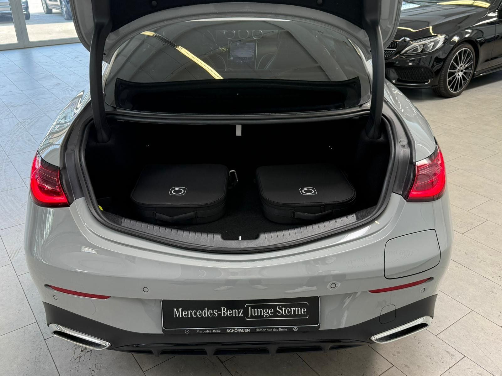 Fahrzeugabbildung Mercedes-Benz CLE 300 e AMG+NIGHT+DISTR+PANO+BURM+AHK+MEMORY