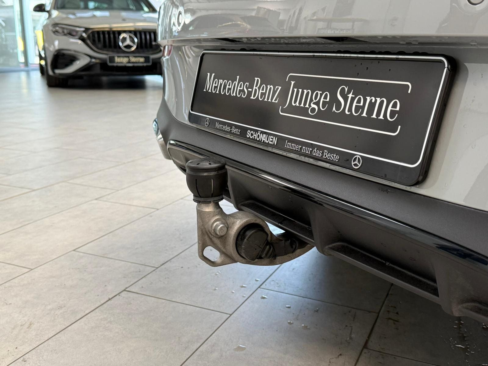 Fahrzeugabbildung Mercedes-Benz CLE 300 e AMG+NIGHT+DISTR+PANO+BURM+AHK+MEMORY