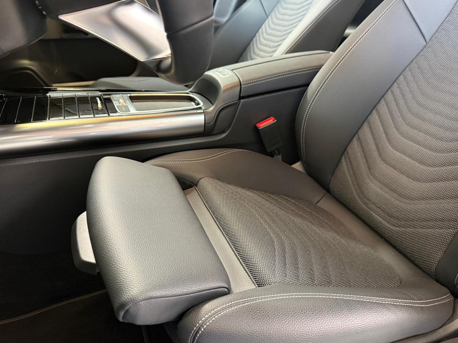 Fahrzeugabbildung Mercedes-Benz B 200 PROGRESSIVE KAMER+EASYPACK+LED+CARPLAY+DAB