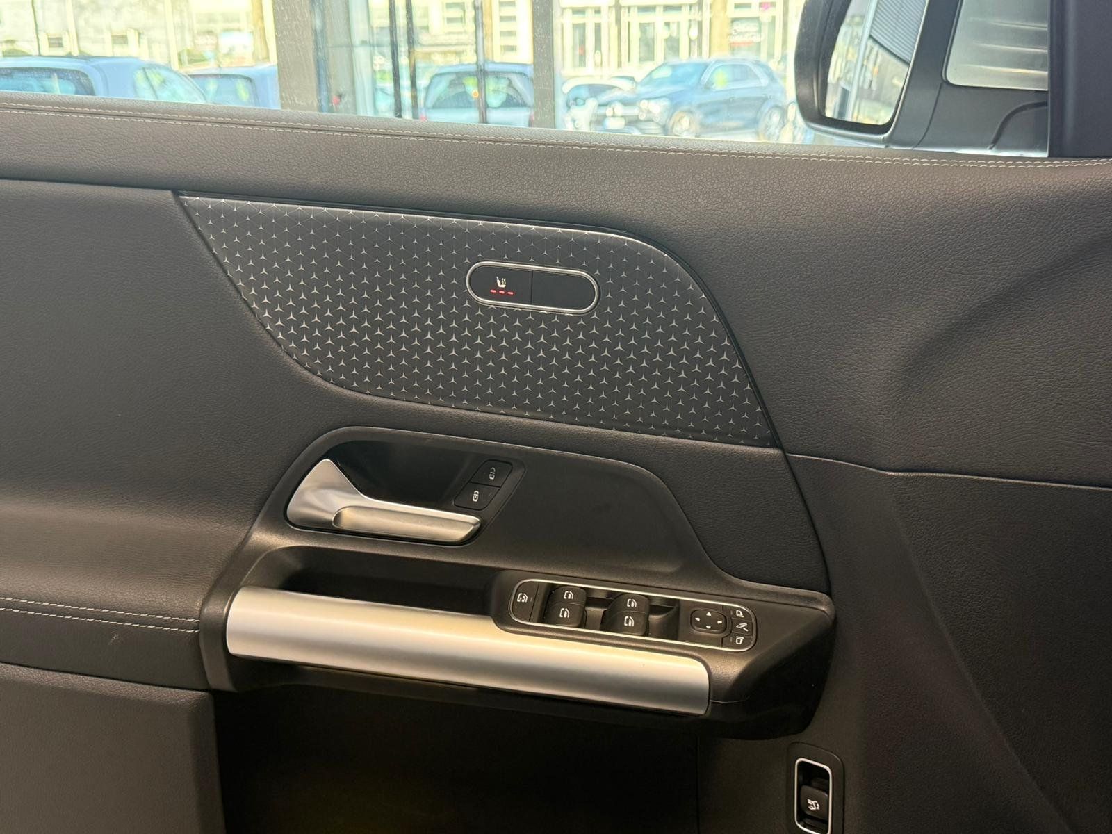 Fahrzeugabbildung Mercedes-Benz GLA 200 PROGRESSIVE ADV. 360°+AHK+EASYPACK+LED