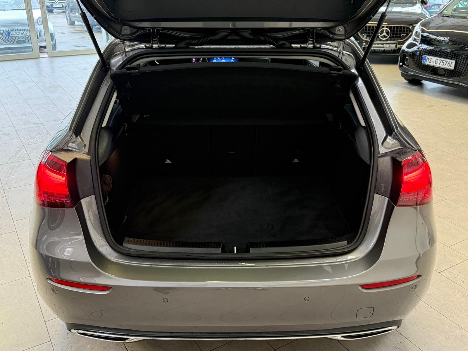 Fahrzeugabbildung Mercedes-Benz A 200 PROGRESSIVE ADV. KAMERA+LED+DAB+LENKRADHZ