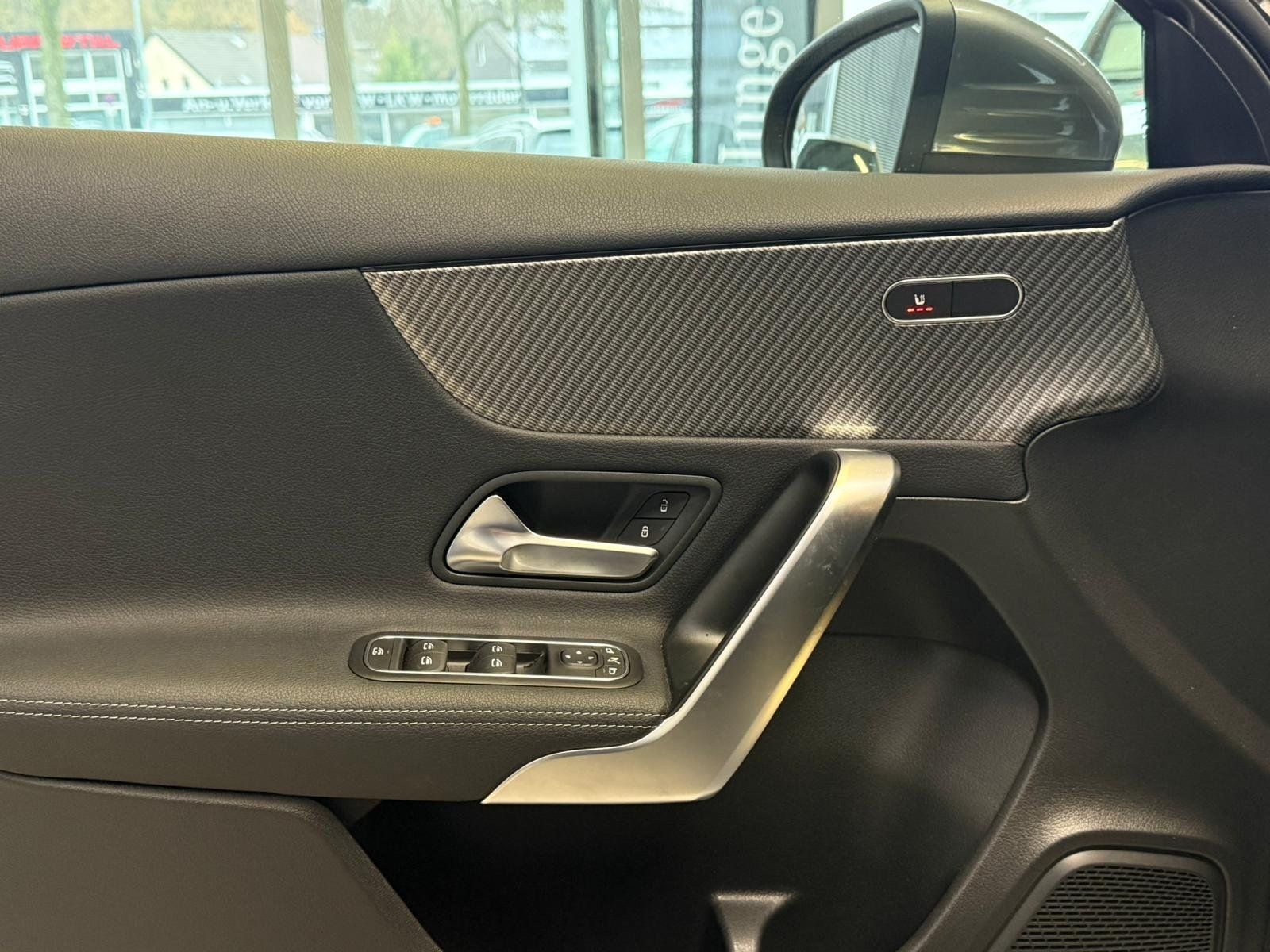 Fahrzeugabbildung Mercedes-Benz A 200 PROGRESSIVE ADV. KAMERA+LED+DAB+LENKRADHZ