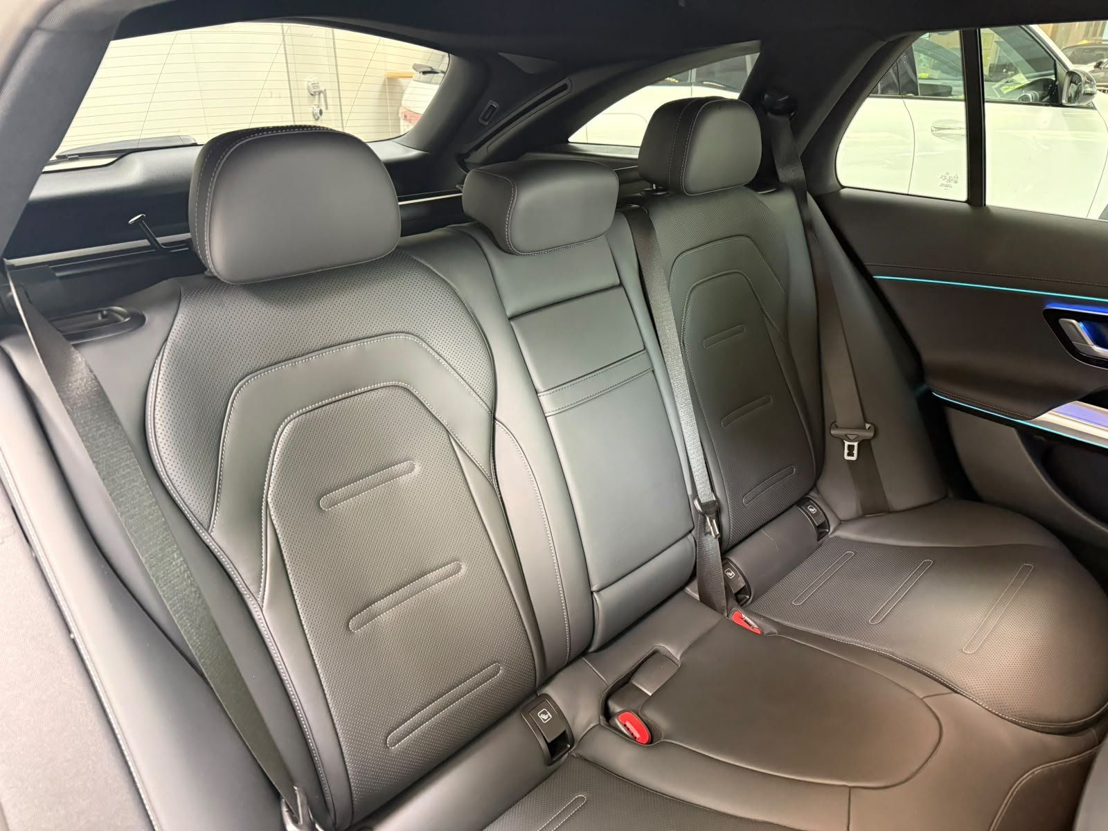 Fahrzeugabbildung Mercedes-Benz E 53 4M+ T DRIVERS+PERF+BURM4D+PANO+HUD+AHK+360°