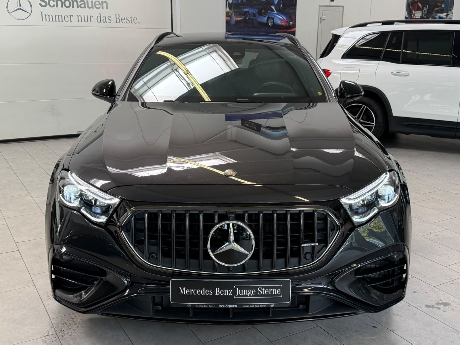 Fahrzeugabbildung Mercedes-Benz E 53 4M+ T DRIVERS+PERF+BURM4D+PANO+HUD+AHK+360°