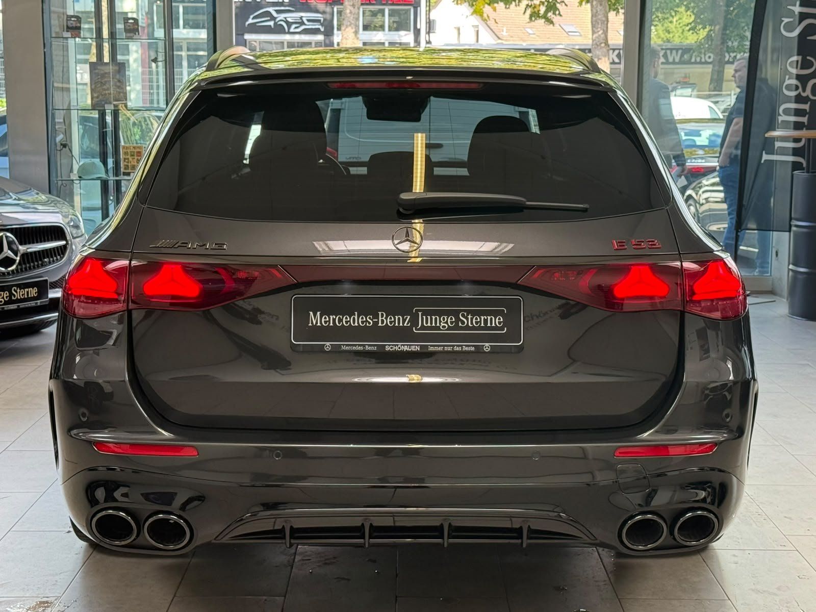 Fahrzeugabbildung Mercedes-Benz E 53 4M+ T DRIVERS+PERF+BURM4D+PANO+HUD+AHK+360°